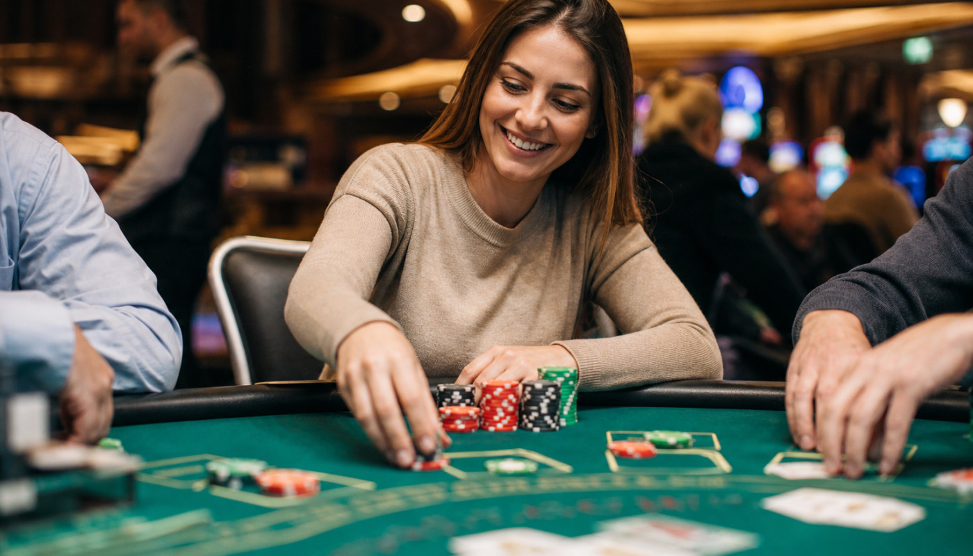 Cómo las apuestas moderadas mejoran la experiencia en juegos de casino
